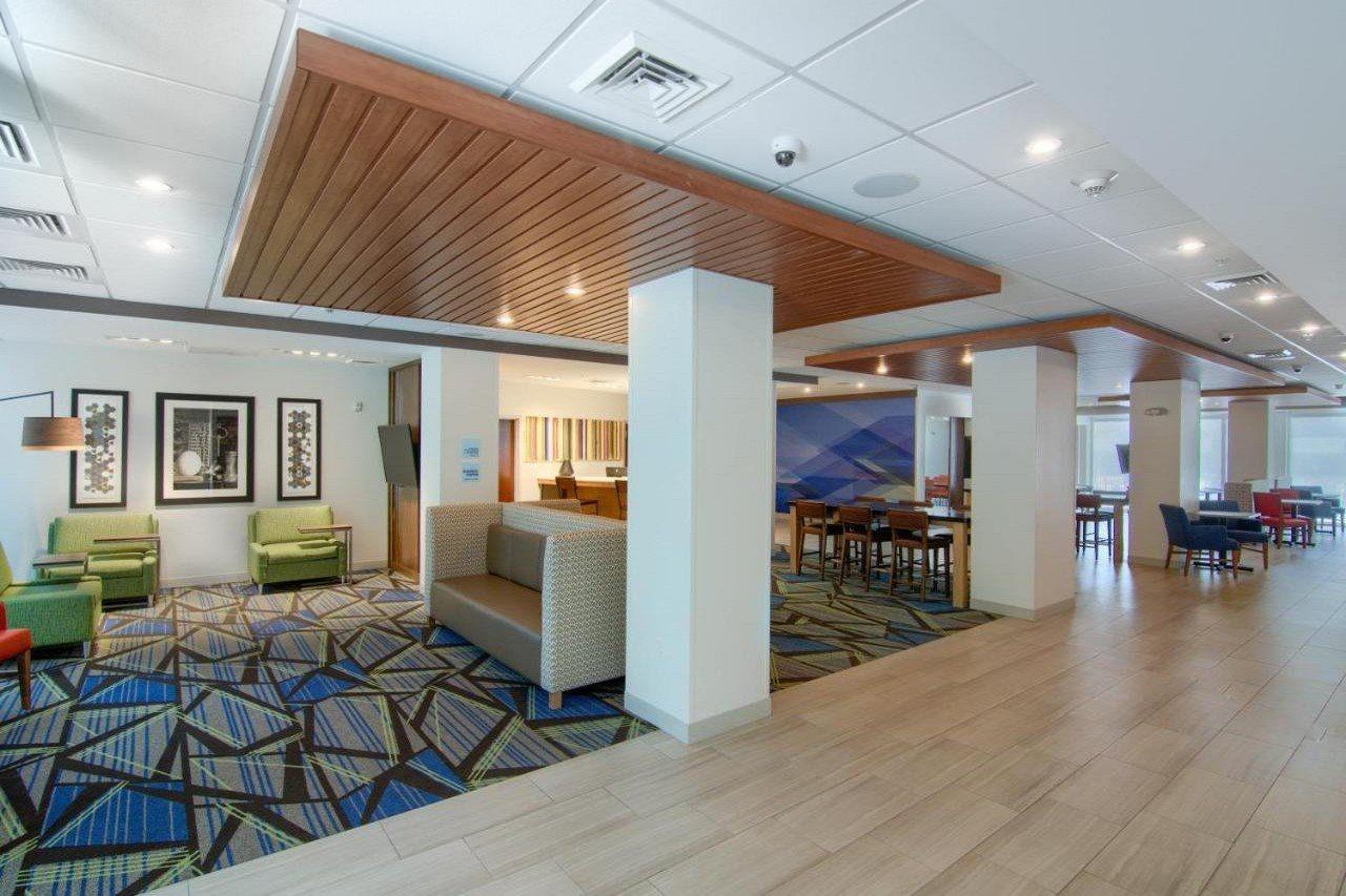 Holiday Inn Express & Suites Mobile - University Area By Ihg Exterior photo